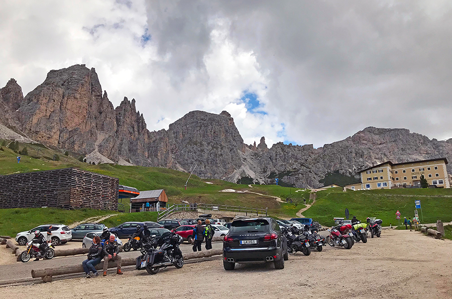 加迪納隘口 Passo Gardena