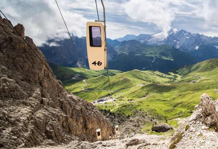 塞拉隘口 Passo Sella (棺材纜車 Sassolungo Coffin Lift)